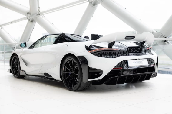 McLaren 765LT