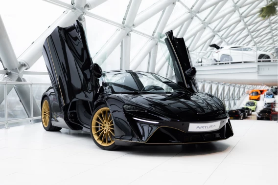 McLaren Artura Spider