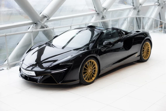 McLaren Artura Spider