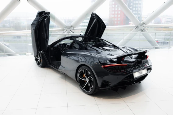 McLaren 750S Spider